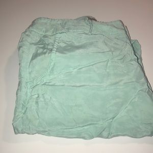 Spring/Summer ready Guess Pants. Cupro material.